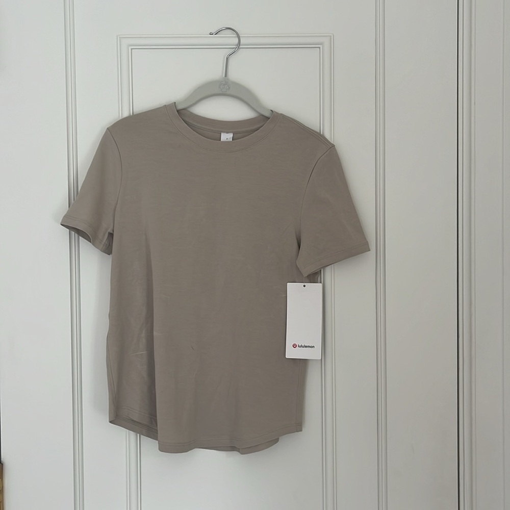 NWT Lululemon Love Crew